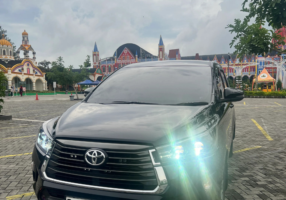 Sewa Innova Reborn Wisata