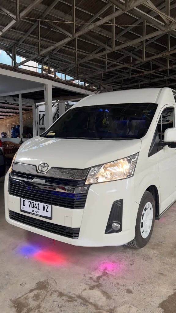 Sewa Hiace Premio Bandung