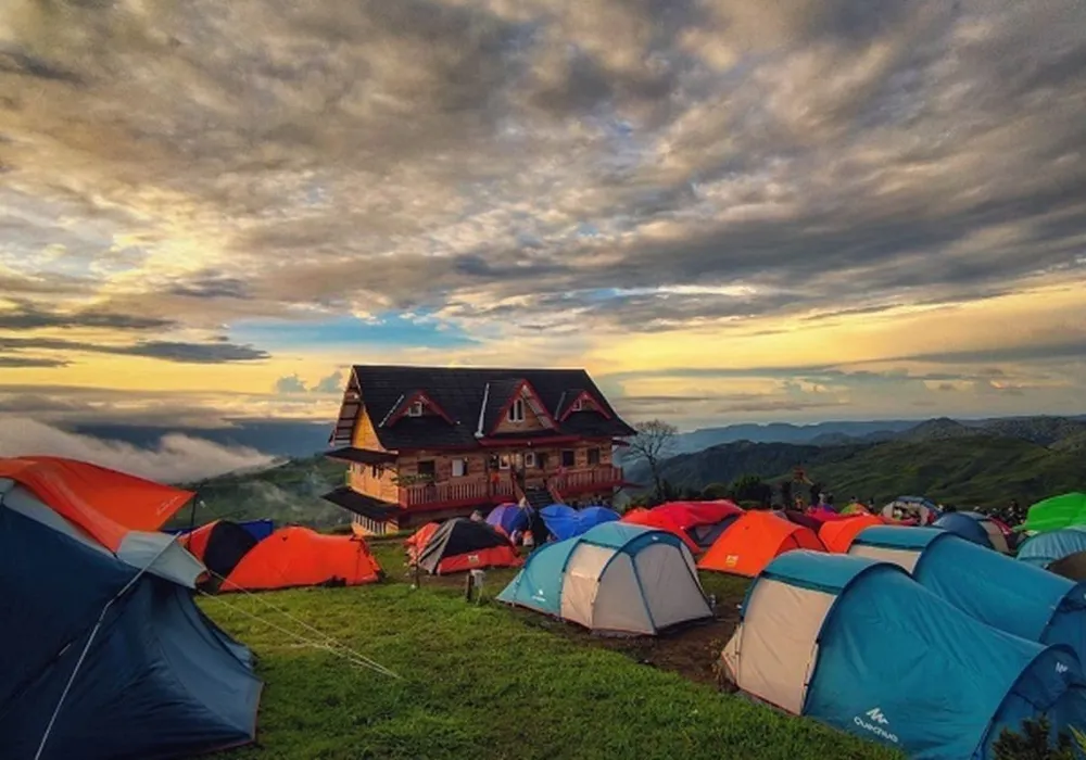Wisata Camping Bandung Timur