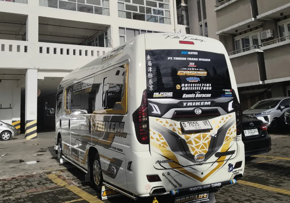 Sewa ELF Pariwisata Bandung Murah dan Berkualitas